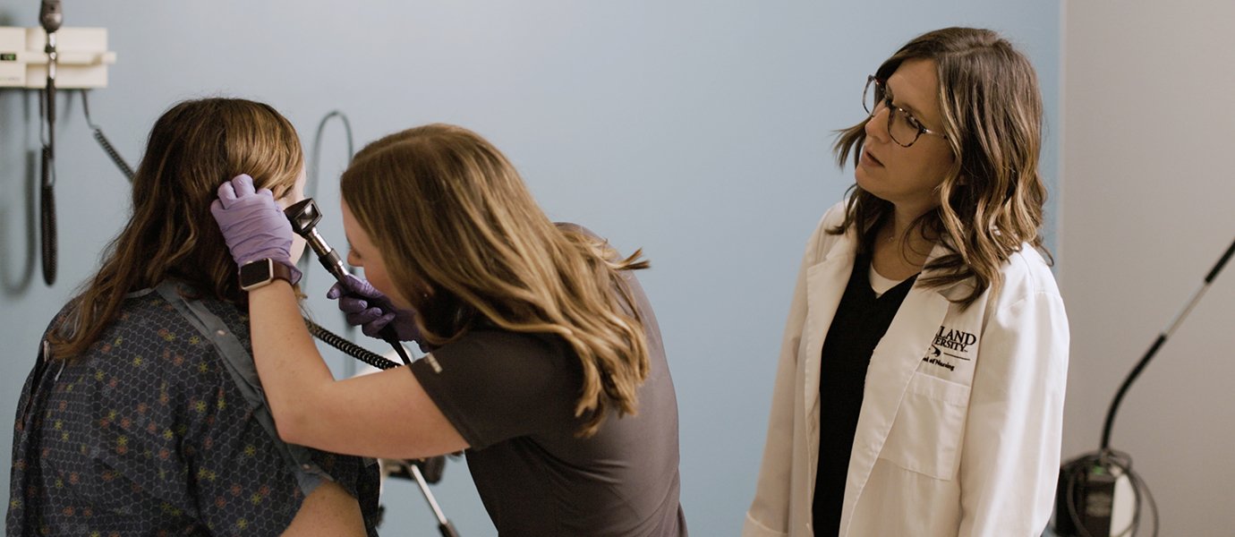 Women working in clinic