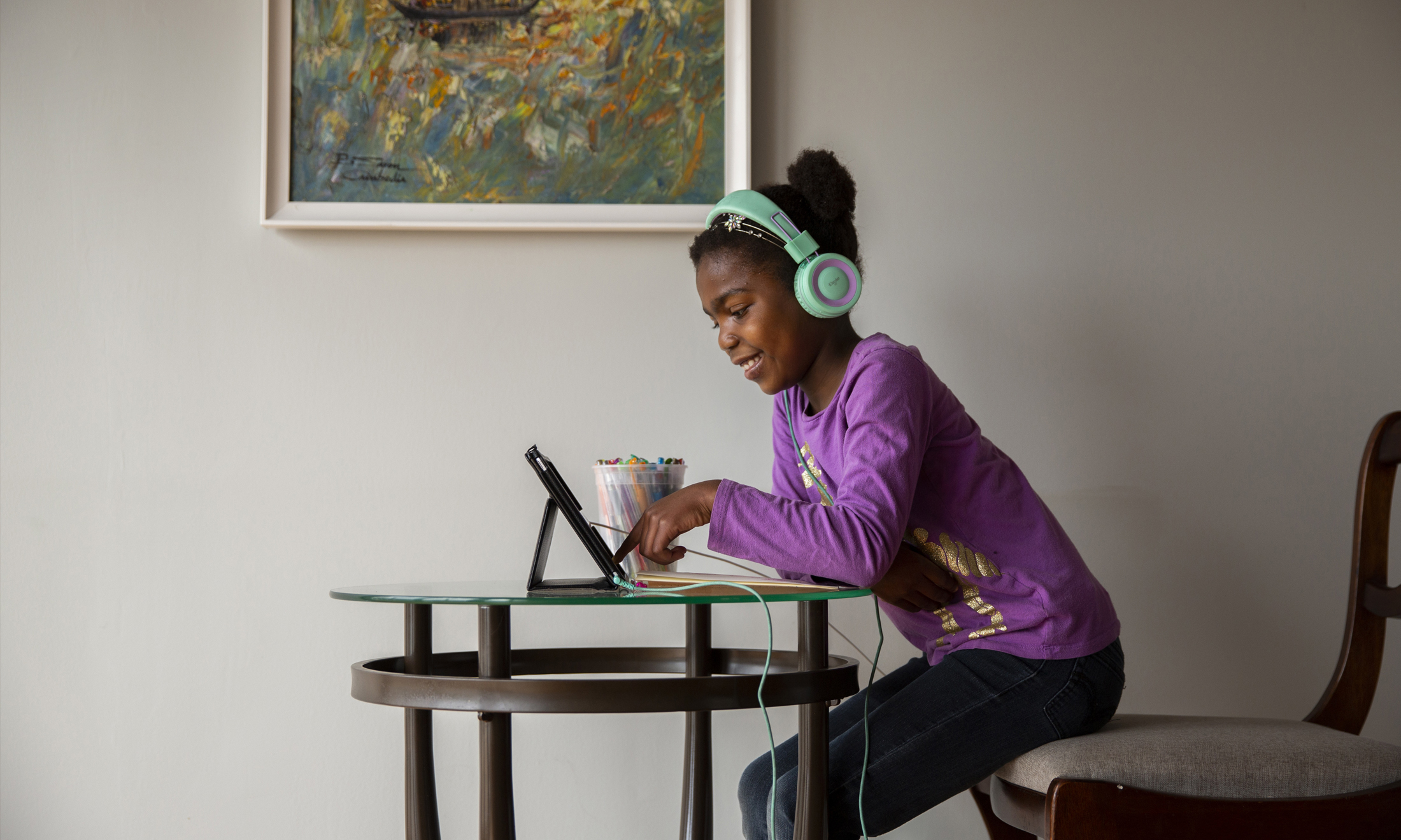 Elementary students within the School District of the City of Pontiac participate in online tutoring sessions from OU students