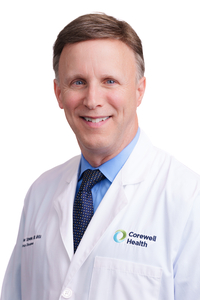 Chris Carpenter headshot