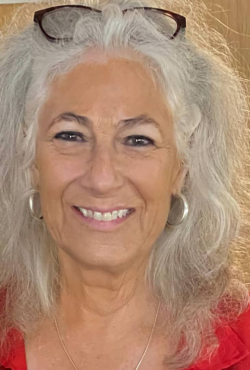 Laurie Marker headshot