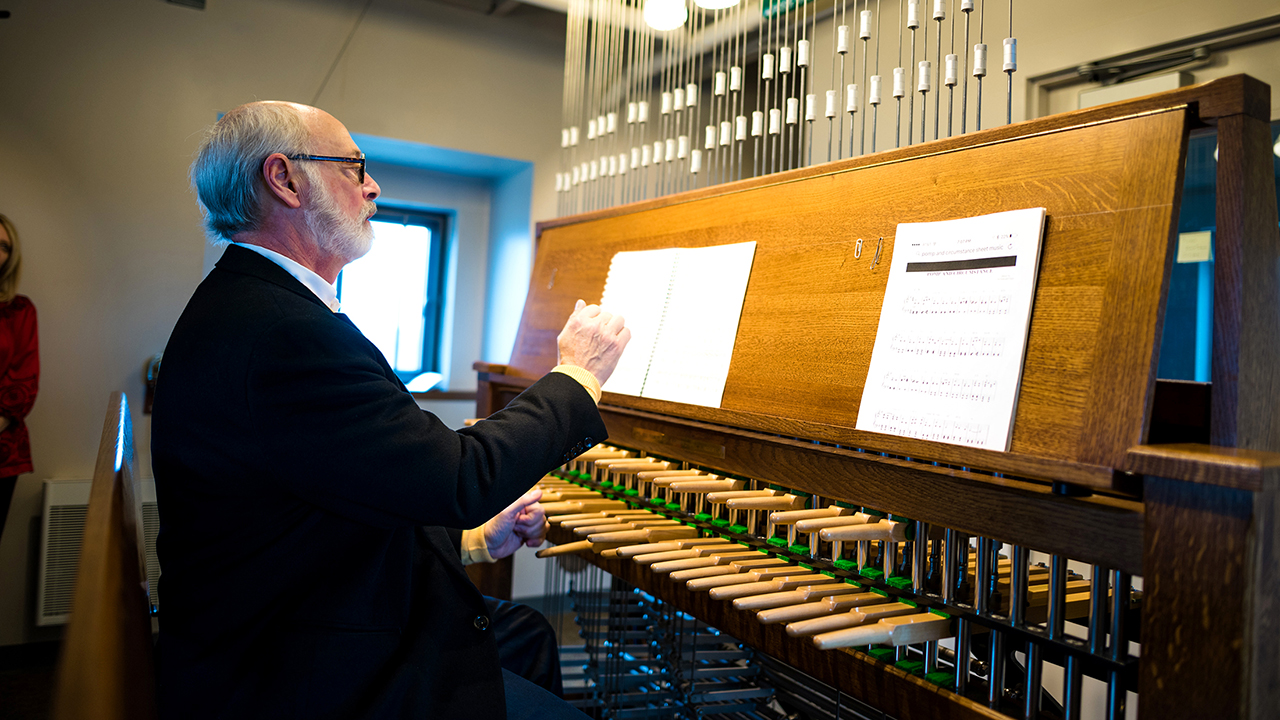Dennis Curry at the carillon