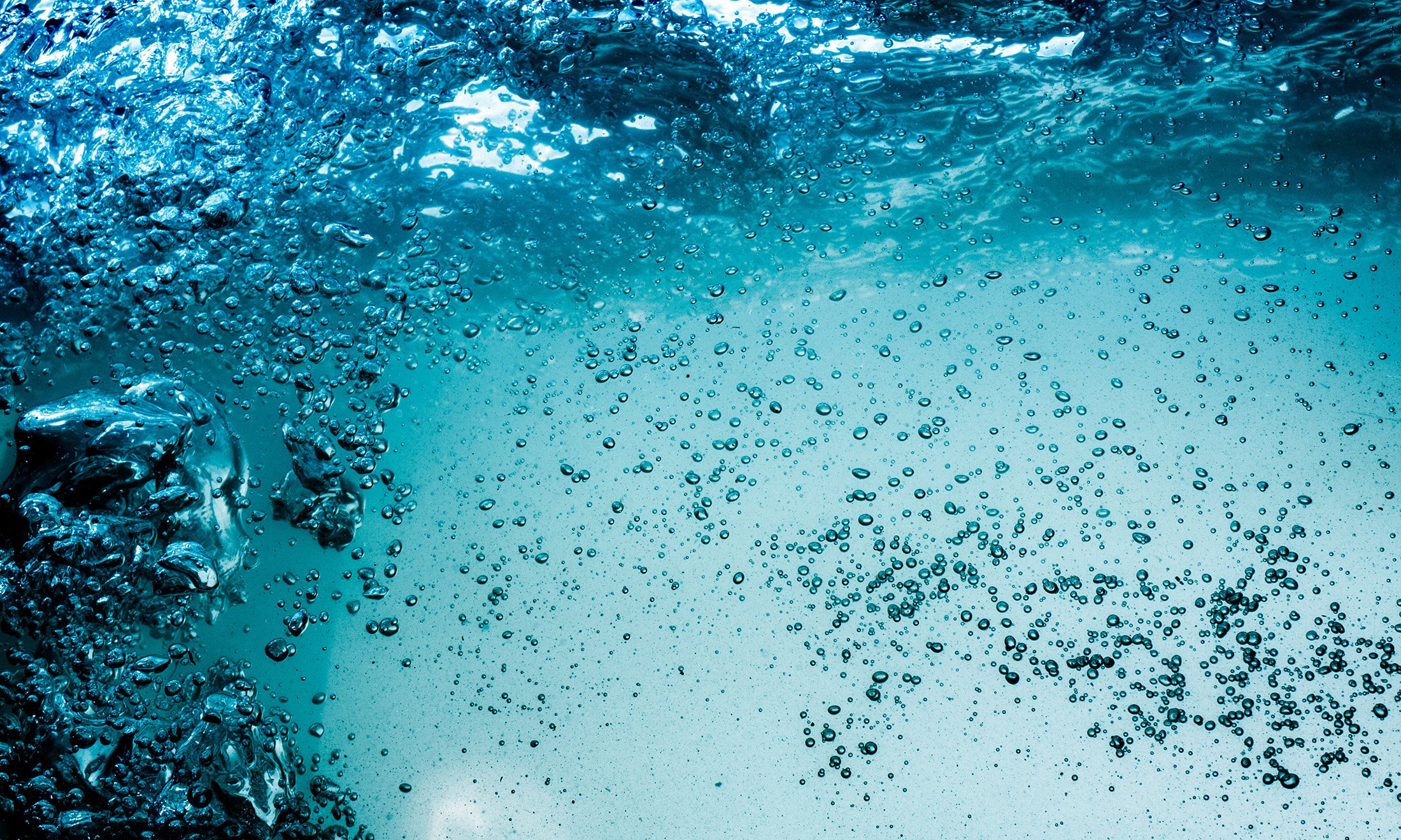 water and bubbles